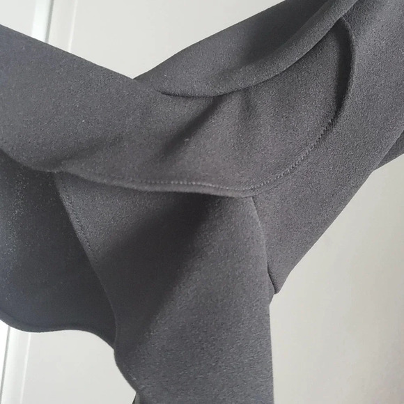 NWT Karl Lagerfeld Black Ruffle Sleeve Sheath Dress Size 6 - Picture 5 of 11